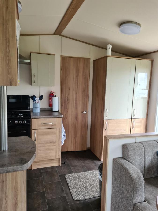 Hot Tub Hols 3 Bed Caravan At 42 Kingfisher Court Tattershall Eksteriør billede