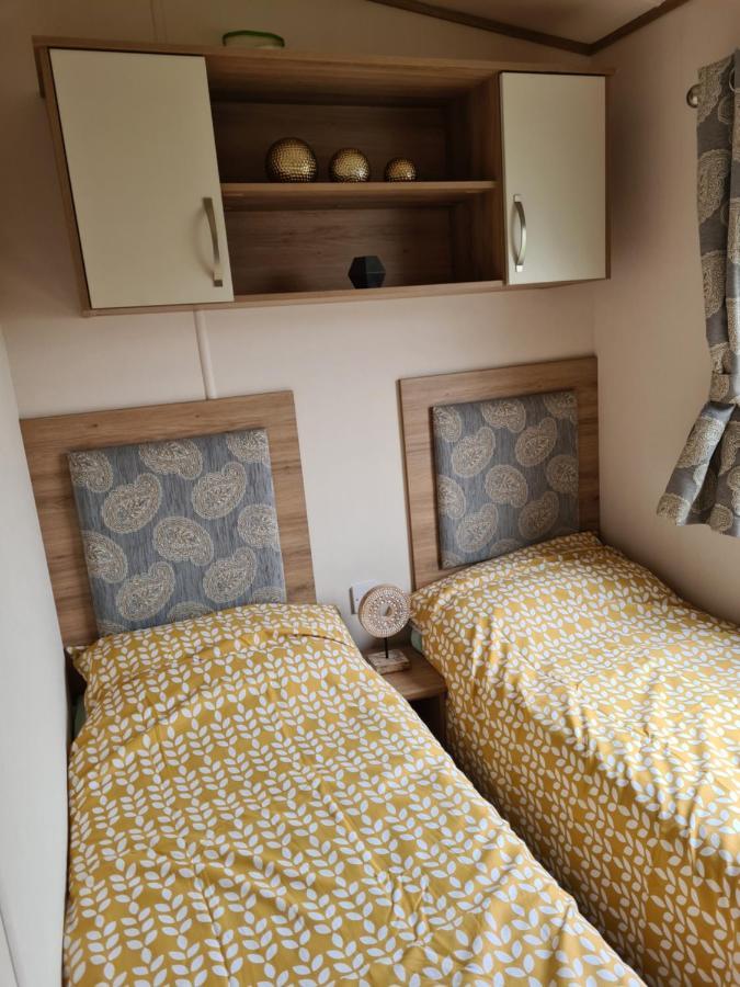 Hot Tub Hols 3 Bed Caravan At 42 Kingfisher Court Tattershall Eksteriør billede
